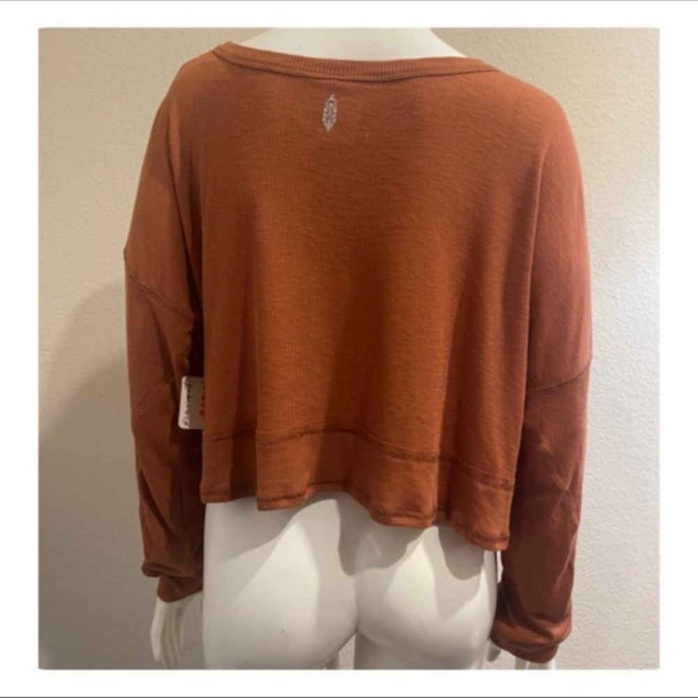 Free People SET THE PACE LAYER PULLOVER TOP - Picture 8 of 9